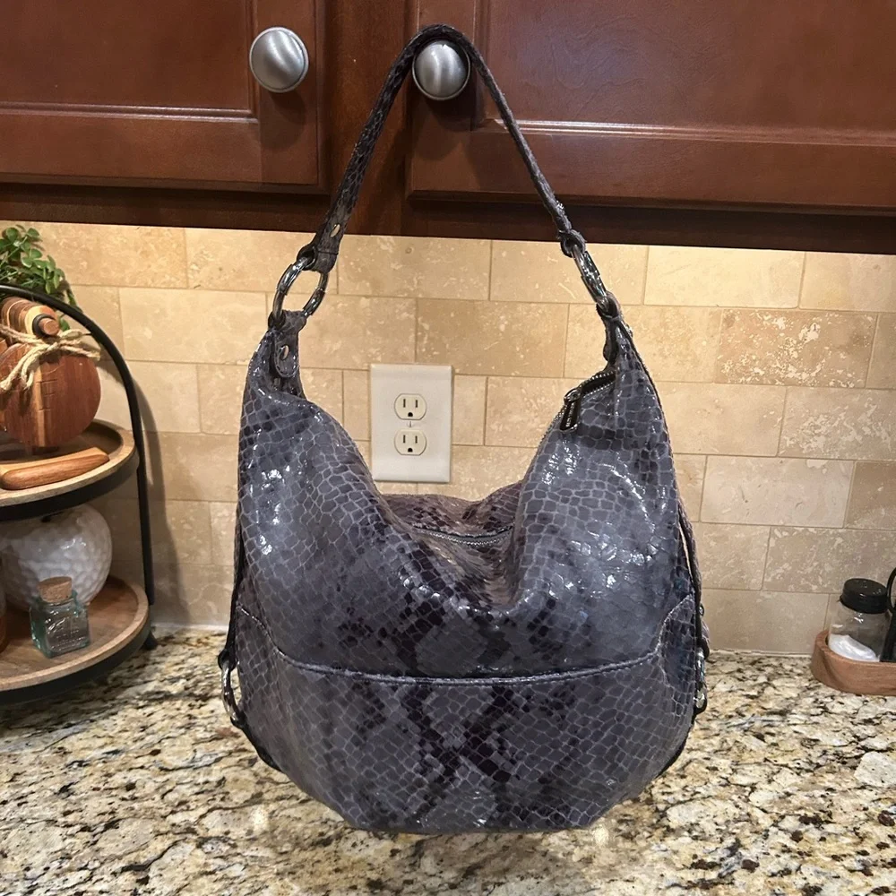 MICHAEL Michael Kors FULTON HOBO SHOULDER BAG GRAY EMBOSSED LEATHER SILVER - Picture 2 of 8